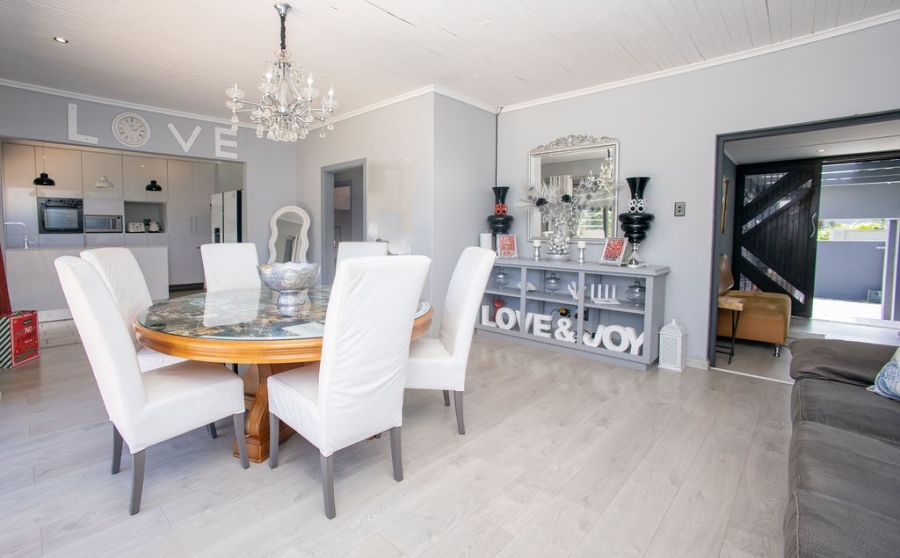 4 Bedroom Property for Sale in Abbotsford Eastern Cape